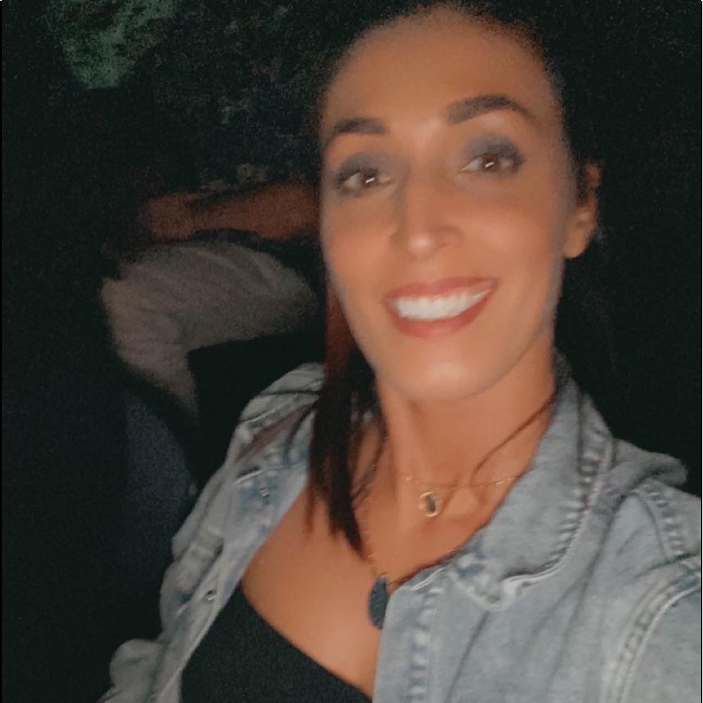 Meet your Posher, Eva